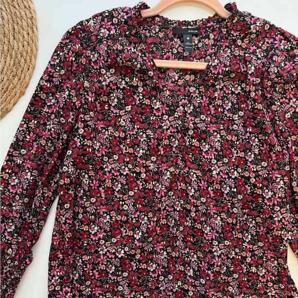 Aqua Floral Smocked Sleeve Top V- Neck Long Sleeve Pullover Small - Picture 3 of 10